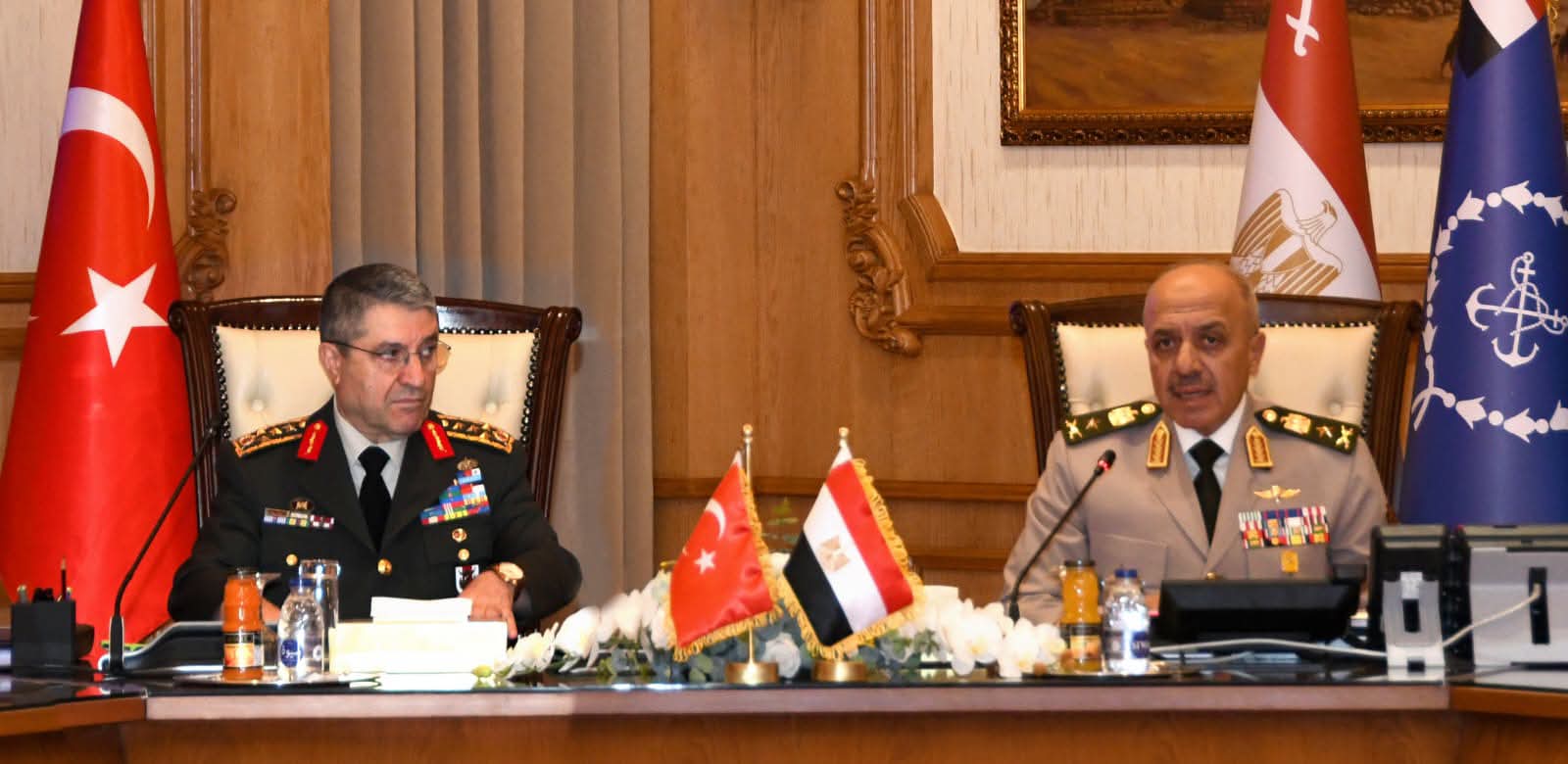 رئيس الأركان يلتقى رئيس هيئة الأركان العامة للقوات المسلحة التركية