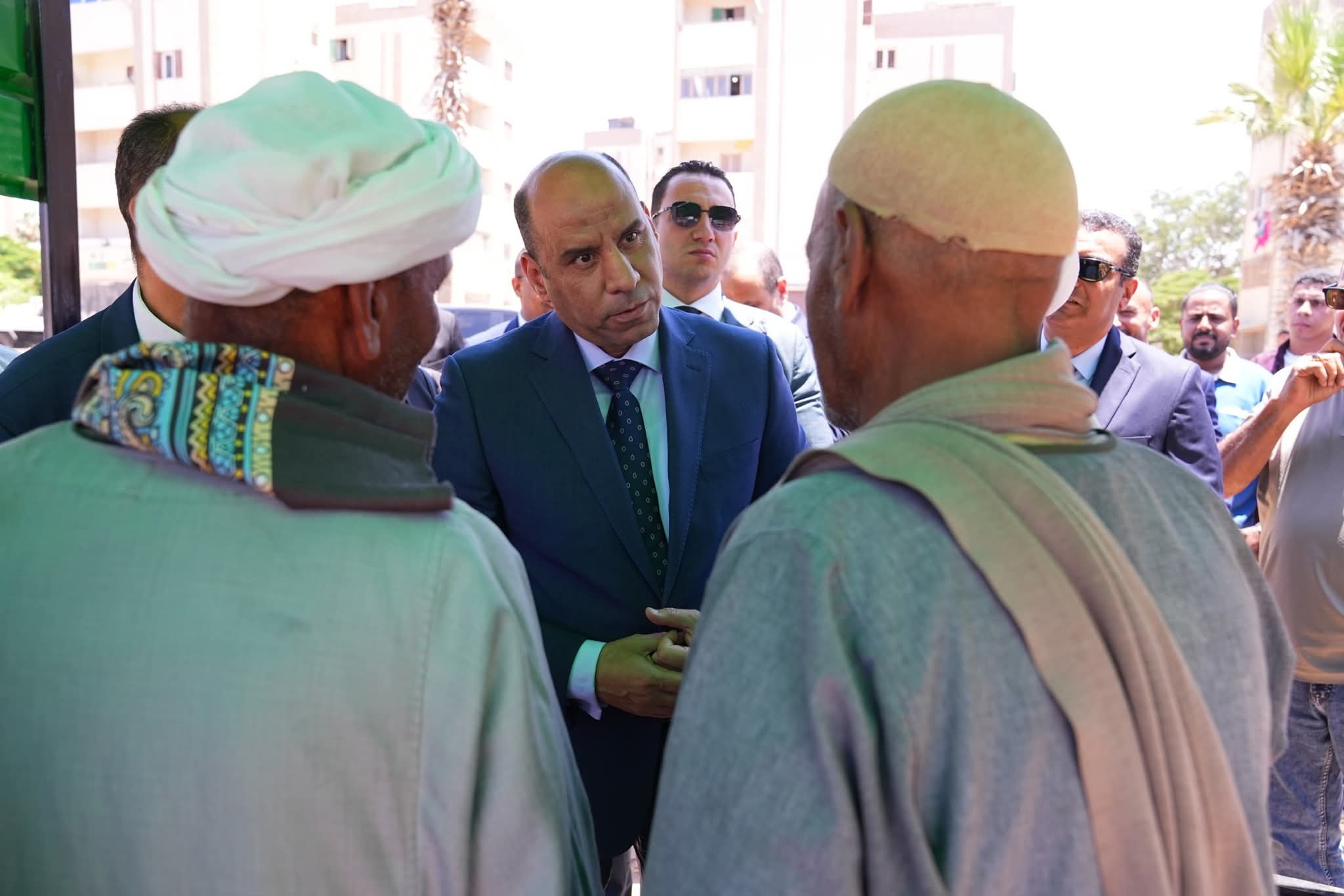 في ميدان ليلة القدر.. رداد يفتتح ساحة انتظار ومظلات لـ«سواعد مصر »