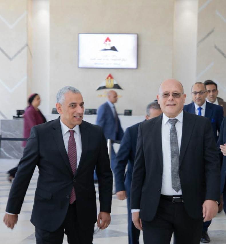 جامعة سوهاج تواصل ربط طلابها بالمؤسسات الوطنية بزيارة لمركز المعلومات ودعم اتخاذ القرار