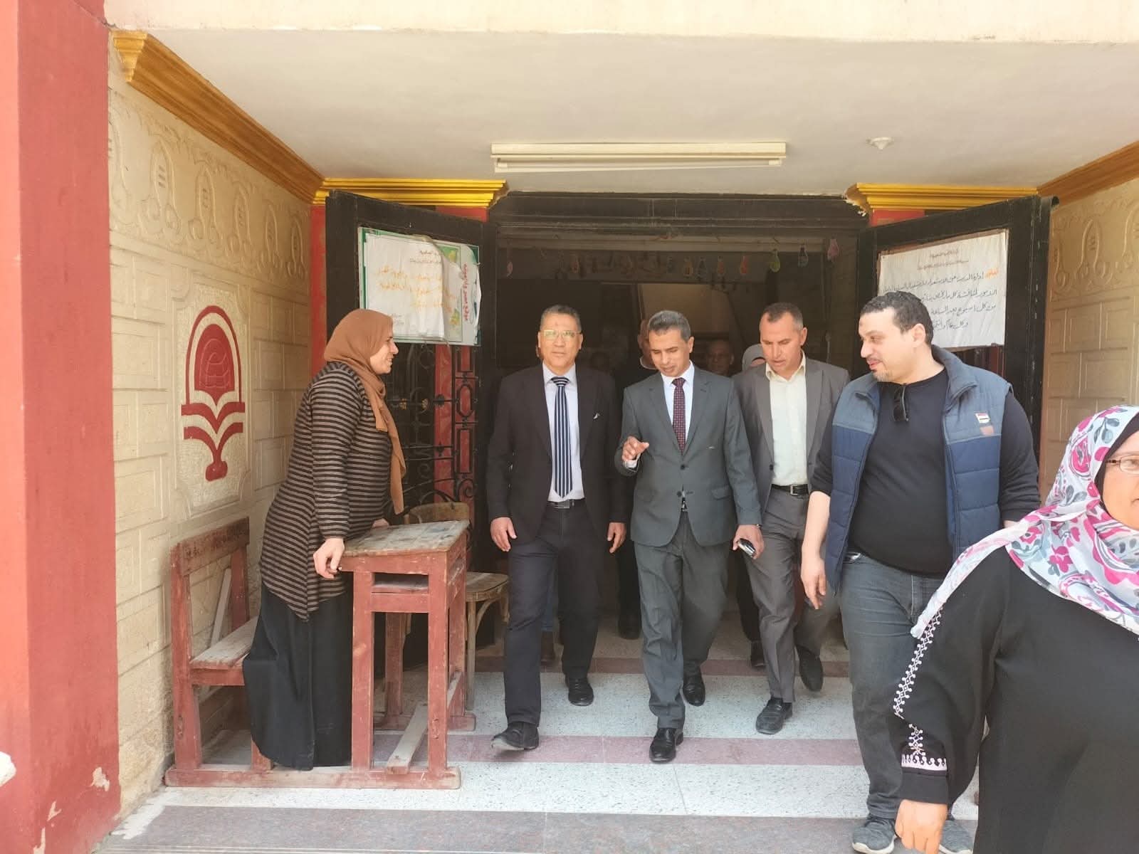 مديري الإدارات ورؤساء اللجان والمراقبين الأوائل يبحثون جاهزية امتحانات الشهادة الإعدادية بكفرالشيخ