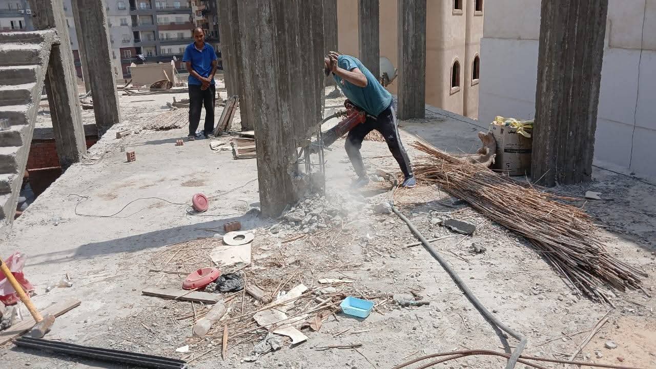 تنفيذ إزالة لعدد ٥ حالات من التعديات على الأراضي الزراعية وأراضي أملاك الدولة