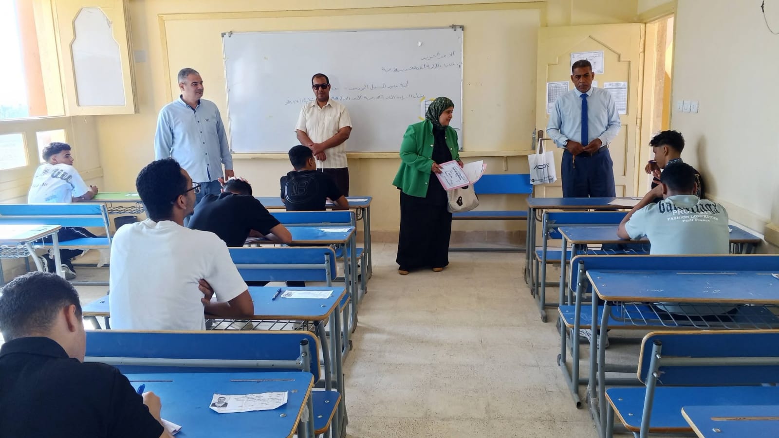 أزهر السويس يتابع إمتحانات الشهادة الثانوية بلجنة معهد 