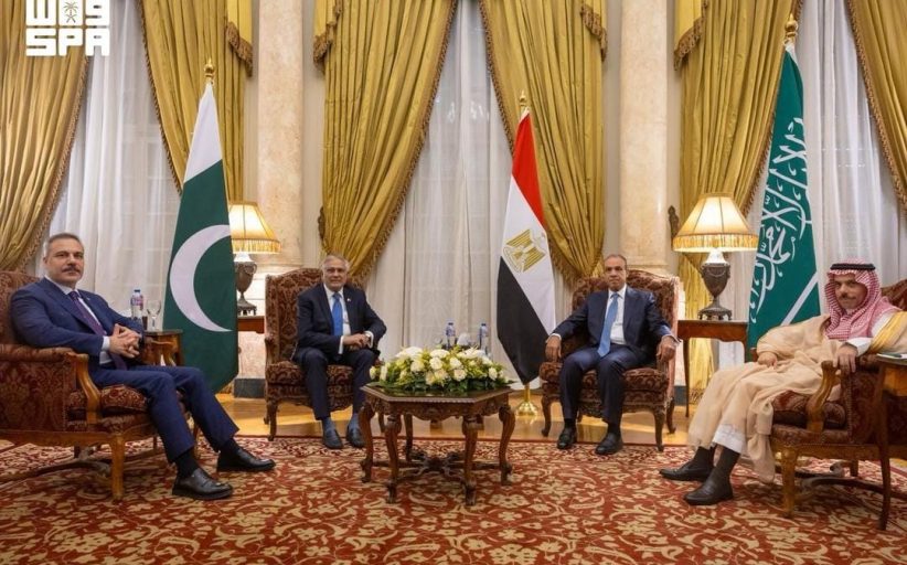 وزير الخارجية السعودي يشارك في اجتماع رباعي لبحث تطورات الأوضاع الإقليمية بالقاهرة