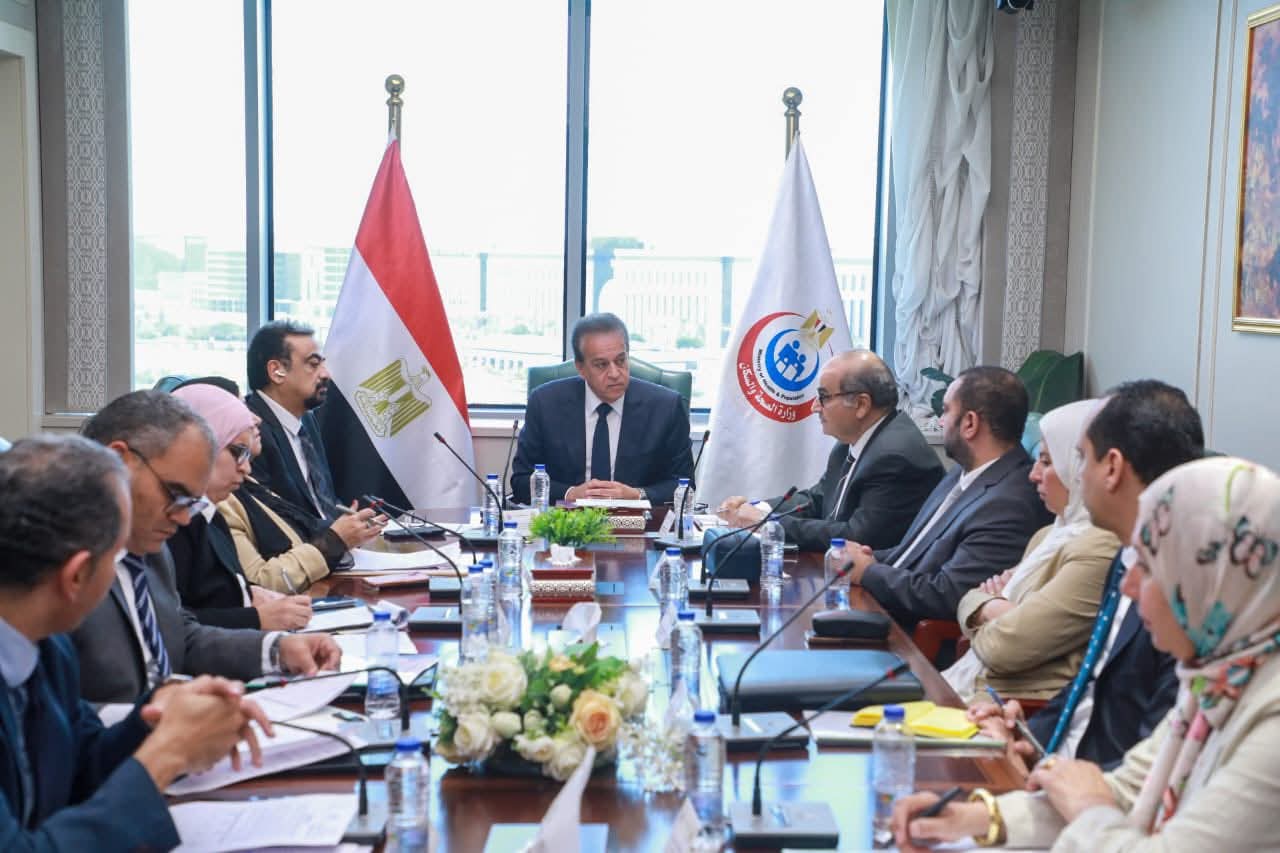 إنشاء مجمع صناعي لتصنيع الأجهزة التعويضية.. وزير الصحة: أحدث التكنولوجية الطبية العالمية لدعم لذوي الإعاقة