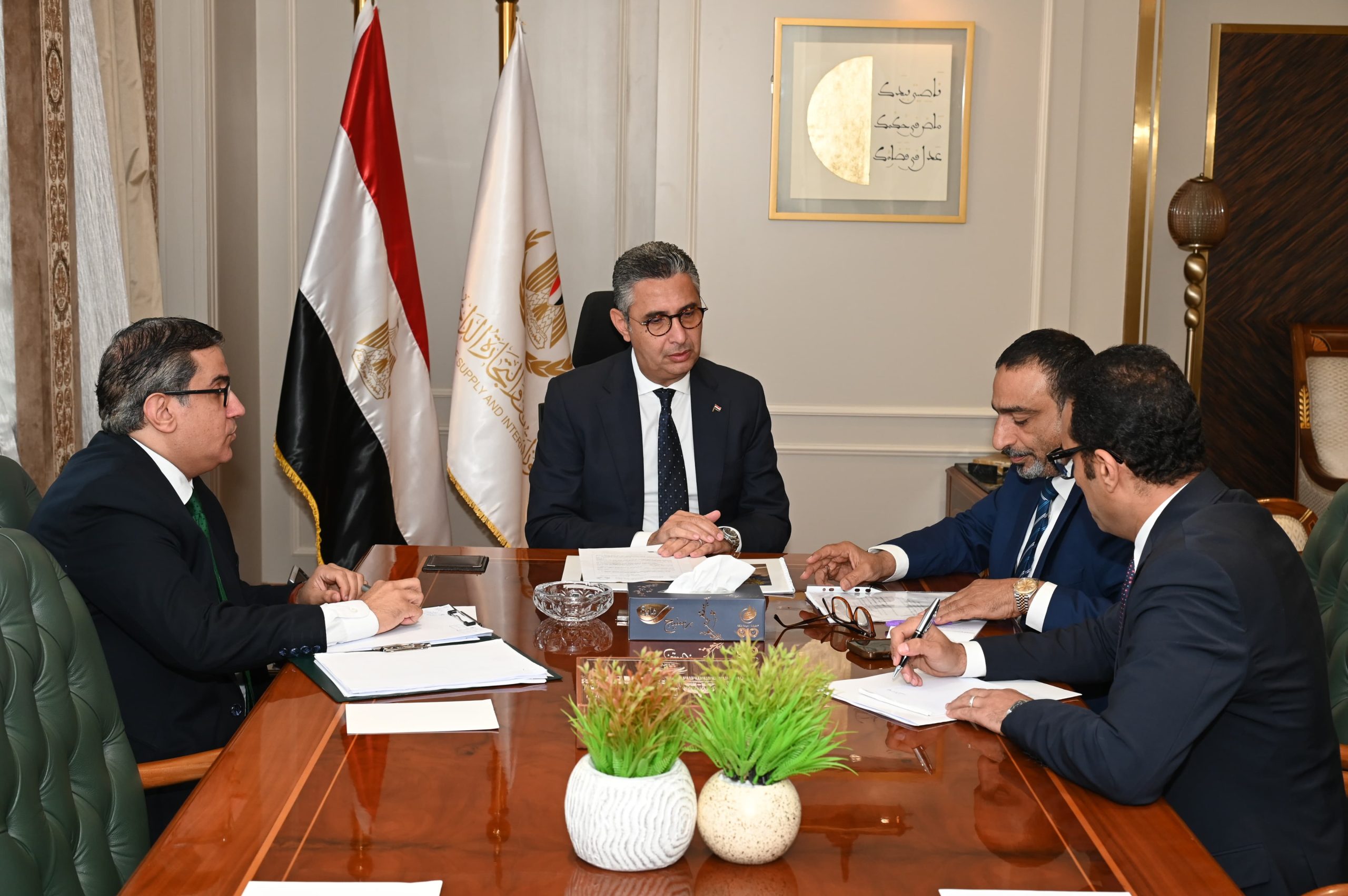 فاروق يبحث مع رئيس غرفة صناعة الحبوب تطوير منظومة المطاحن
