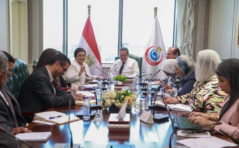 تعزيز التعاون في صحة الطفل بين مصر واليونيسيف.. دعم برامج التغذية والتطعيمات وصحة الأم