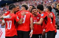 بعد الصعود لدور ال٣٢ بكأس العالم للمرة الاولي .. وزير الرياضة يهنيء المنتخب المصري بعد التأهل التاريخي