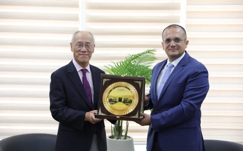 سفير اليابان يزور جامعة الجلالة لتعزيز التعاون الأكاديمي والثقافي مع اليابان