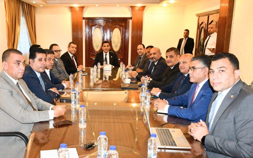 جوهر يجتمع مع اللجنة العليا للاستثمار لمتابعة ملفات التطوير وتعزيز الشراكات
