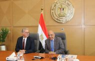 وزيرا البترول والكهرباء يبحثان مجابهة ارتفاع الأحمال والزيادة فى الاستهلاك وتوفير الوقود خلال الصيف