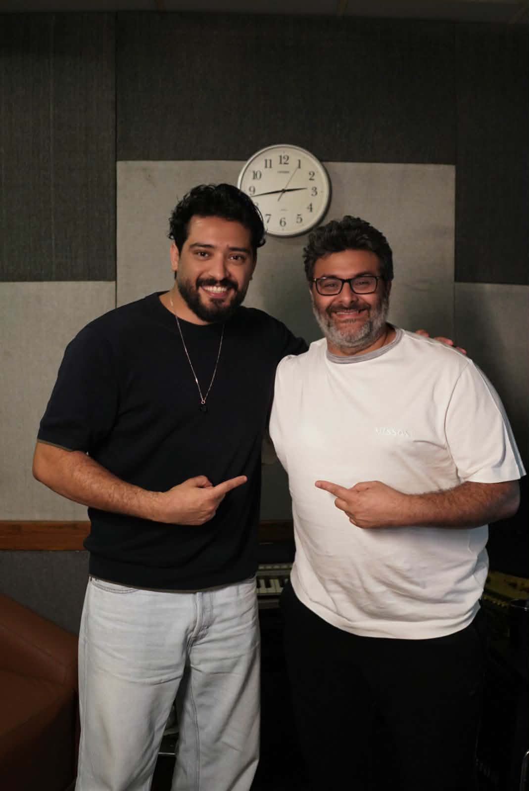 وليد منصور يواصل نشاطه الغنائي ويستعد لطرح أعمال جديدة لنيكول سابا وأحمد زعيم والرابر يوسف هاني