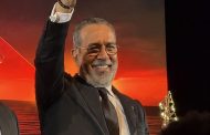تكريم د.مدحت العدل في ختام المهرجان الدولي للفيلم بالداخلة بالمغرب