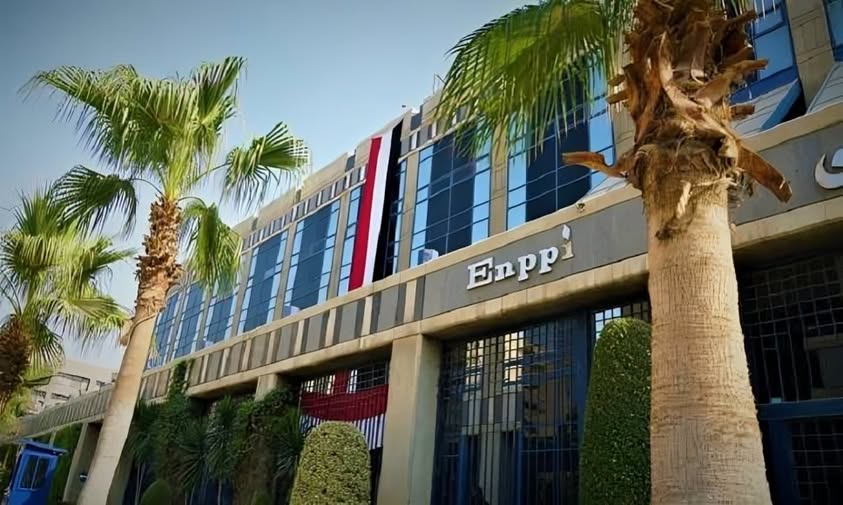 ثلاث شركات تنضم للبورصة.. وباقي سبعة
