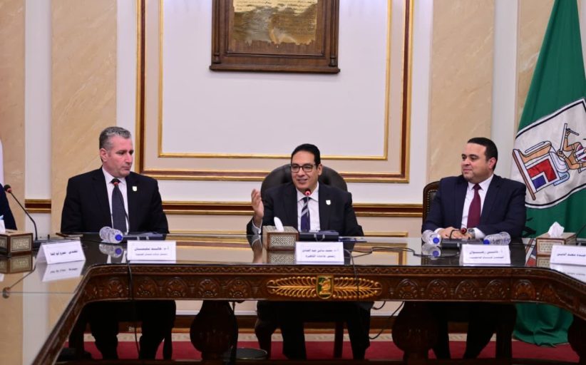 جامعة القاهرة تعزز ريادتها المؤسسية بحصول الأمانة العامة ومركز ضمان الجودة على شهادات الأيزو الدولية