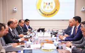 وزيرا الصناعة والعمل يبحثان سبل تعزيز التعاون لإزالة أية تحديات تواجه قطاع الصناعة