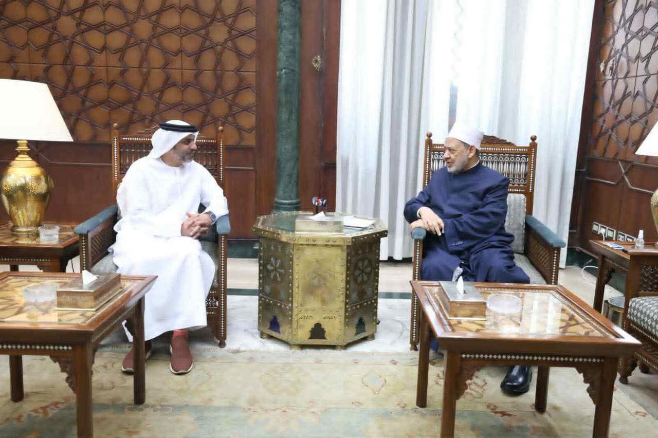 شيخ الازهر يبحث الاهتمام المشترك وسبل تعزيز التعاون المشترك مع الإمارات