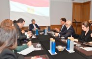 وزير السياحة يبحث مع شركات الفرنسية تعزيز الحركة السياحية الوافدة إلى مصر
