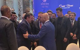 وزير النقل يلتقي نائب الرئيس التركي في إسطنبول ويؤكد عمق العلاقات المصرية التركية