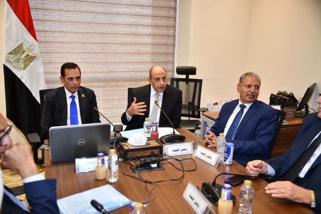 عبد الوهاب يستعرض مستجدات المشروع القومي للمليون ونصف المليون فدان..