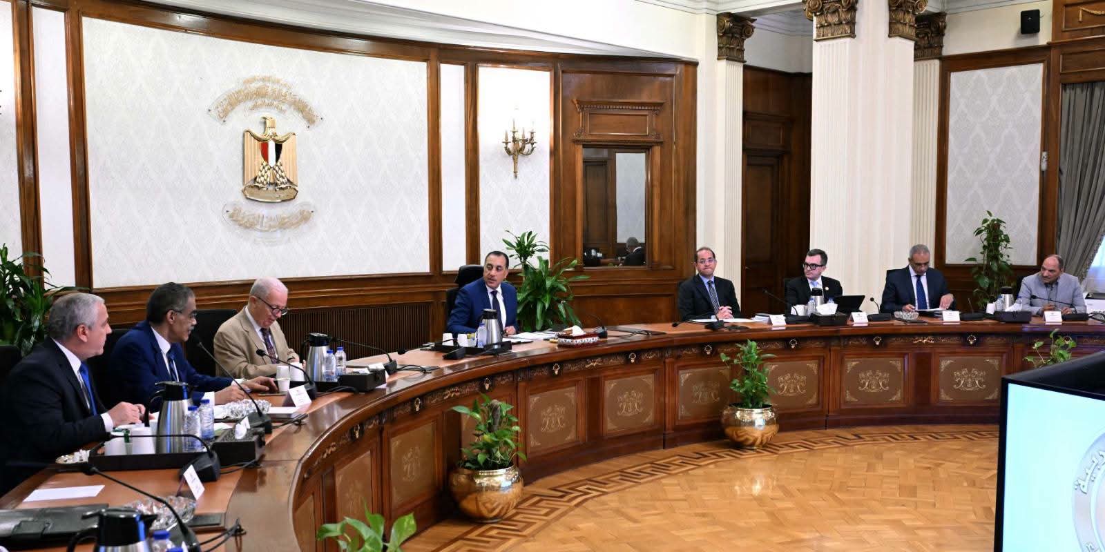 رئيس الوزراء يتابع ملف تسوية مديونية المؤسسات الصحفية القومية