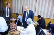 رئيس جامعة سوهاج يتفقد امتحانات الدراسات العليا بكلية الدراسات العليا والبحوث البيئية