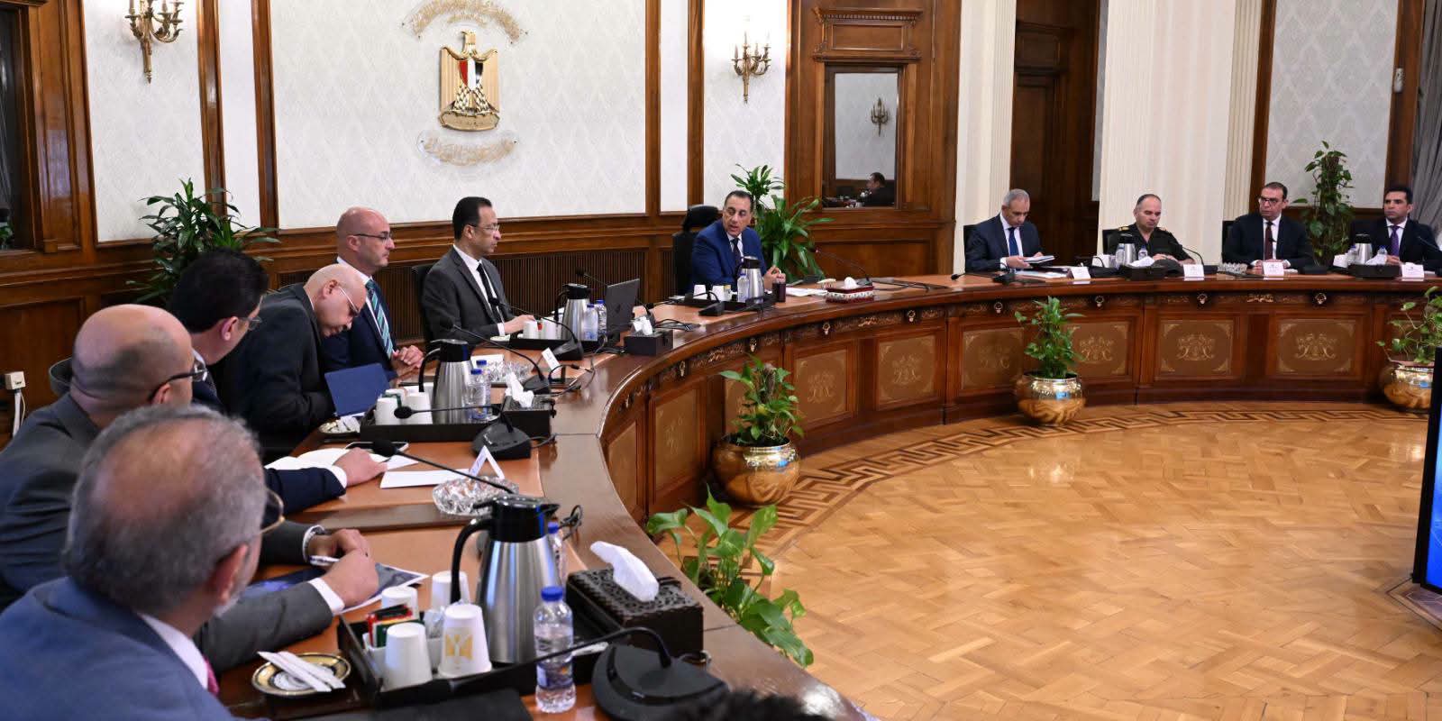 رئيس الوزراء يتابع المشروعات بقطاع الاتصالات وتكنولوجيا المعلومات
