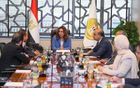 عوض تبحث الحلول المتطورة لإنشاء منظومة وطنية للإدارة الآمنة للمخلفات الدوائية