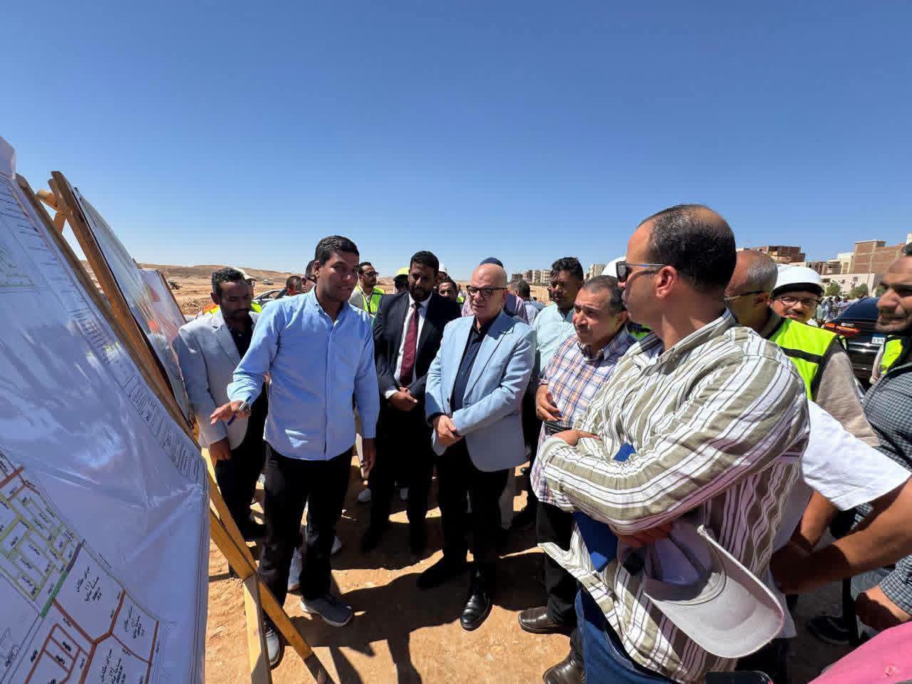 المنشاوى تتابع موقف مشروعات الإسكان والبنية الأساسية بمدن أسيوط وسوهاج والمنيا وملوي الجديدة