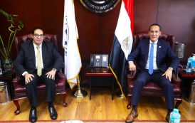 جامعة القاهرة والاستثمار تبحثان توقيع بروتوكول تعاون لدعم التحول الرقمي والذكاء الاصطناعي