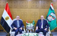 وزير العدل يهنئ رئيس المجلس الأعلى لهيئة قضايا الدولة بمناسبة توليه منصبه الجديد