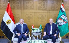 وزير العدل يهنئ رئيس المجلس الأعلى لهيئة قضايا الدولة بمناسبة توليه منصبه الجديد