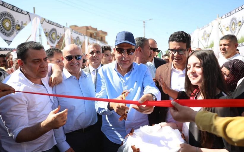 بنى مزار تحتفى بسوقها الحضارى.. محافظ المنيا يفتتح السوق الجديد وسط فرحة المواطنين والتجار