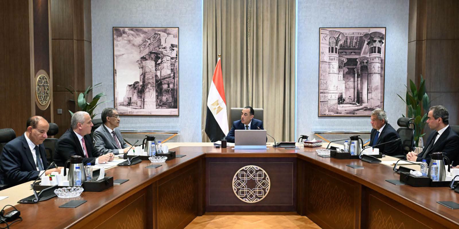 رئيس الوزراء يعقد اجتماعا لمتابعة تنفيذ تكليفات  الرئيس بشأن الإعلام