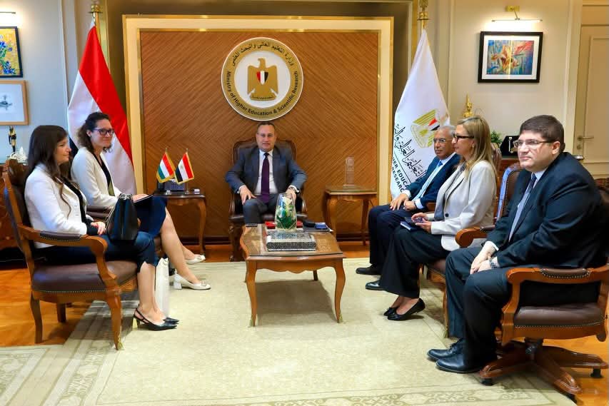 قنصوة يبحث مع المجر تعزيز التعاون الثقافي بين البلدين