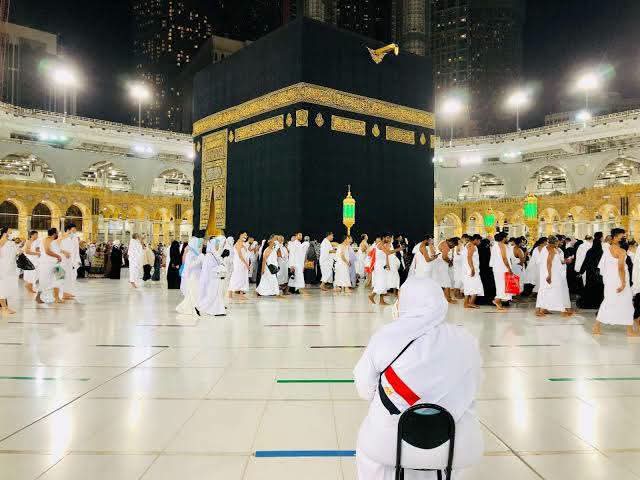 وزير السياحة يعتمد ضوابط تنفيذ رحلات العمرة لموسم 1448هـ
