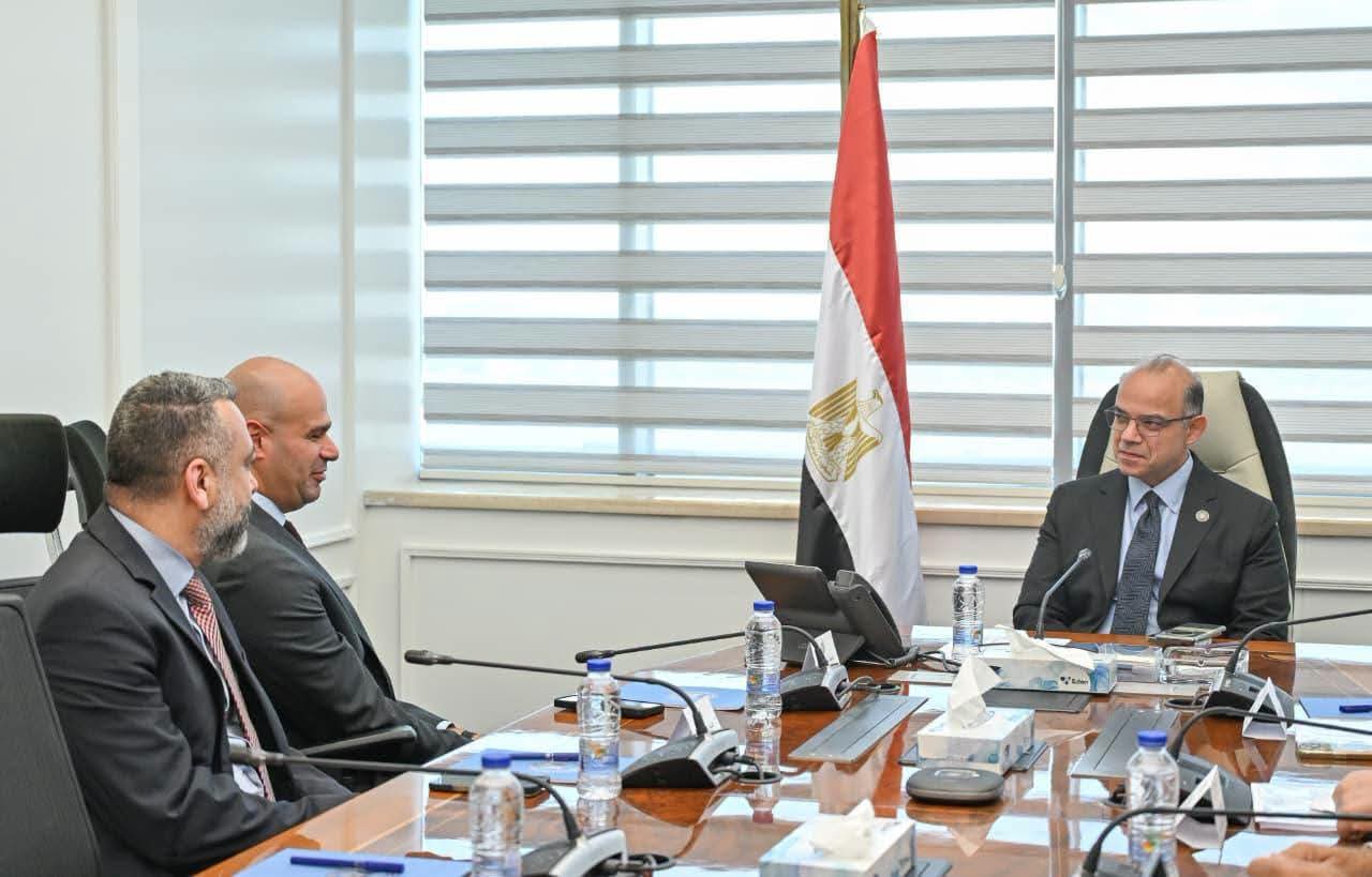 وزير الاستثمار يبحث مع شركة بروكتر آند جامبل خططها الاستثمارية وزيادة الصادرات من مصر
