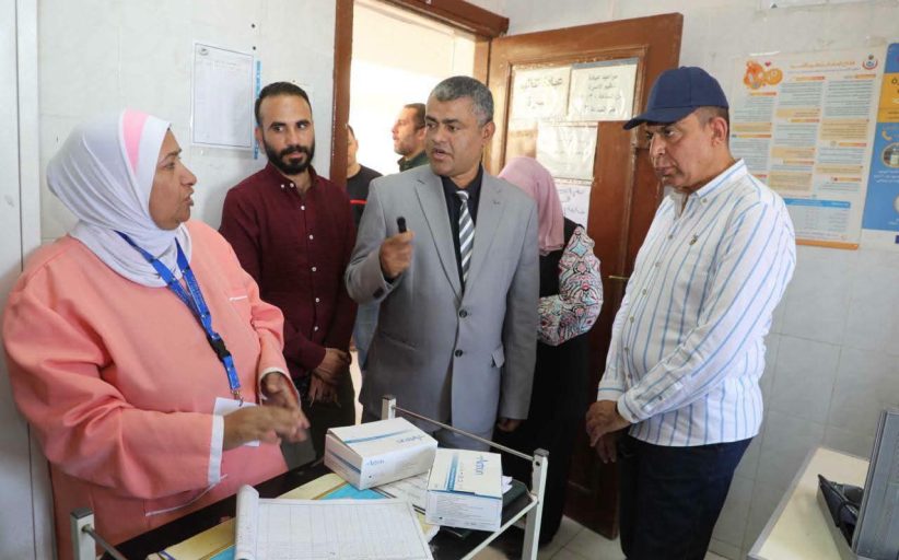 محافظ المنيا يؤكد: المبادرات الرئاسية الصحية مستمرة.. ويدعو المواطنين إلى سرعة التسجيل بمنظومة التأمين الصحي الشامل
