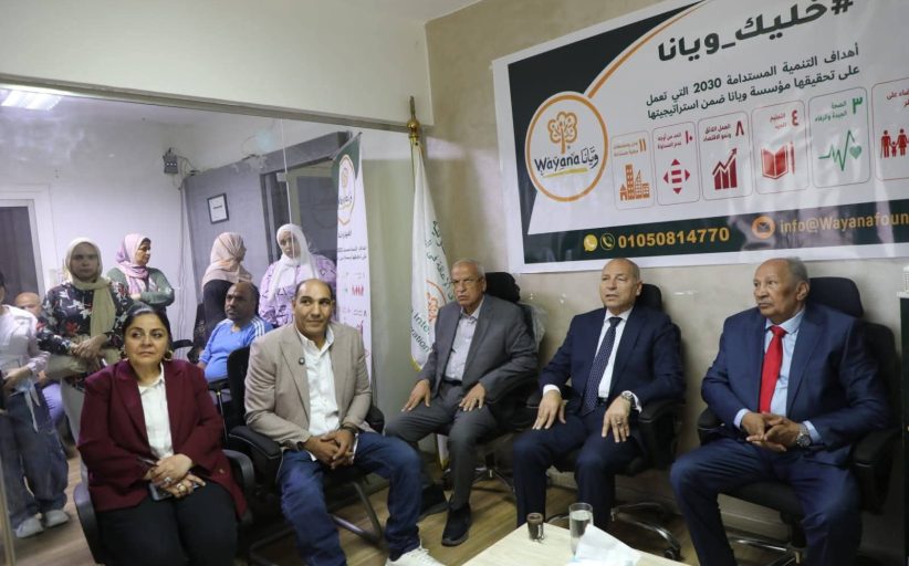 محافظ القاهرة يُسلم 12 كرسيًا كهربائيًا لذوي الهمم بالتعاون مع المجتمع المدني