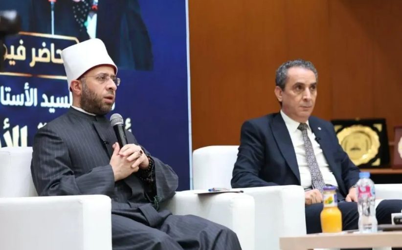 وزير الأوقاف يشارك في الصالون الثقافي بجامعة المنصورة