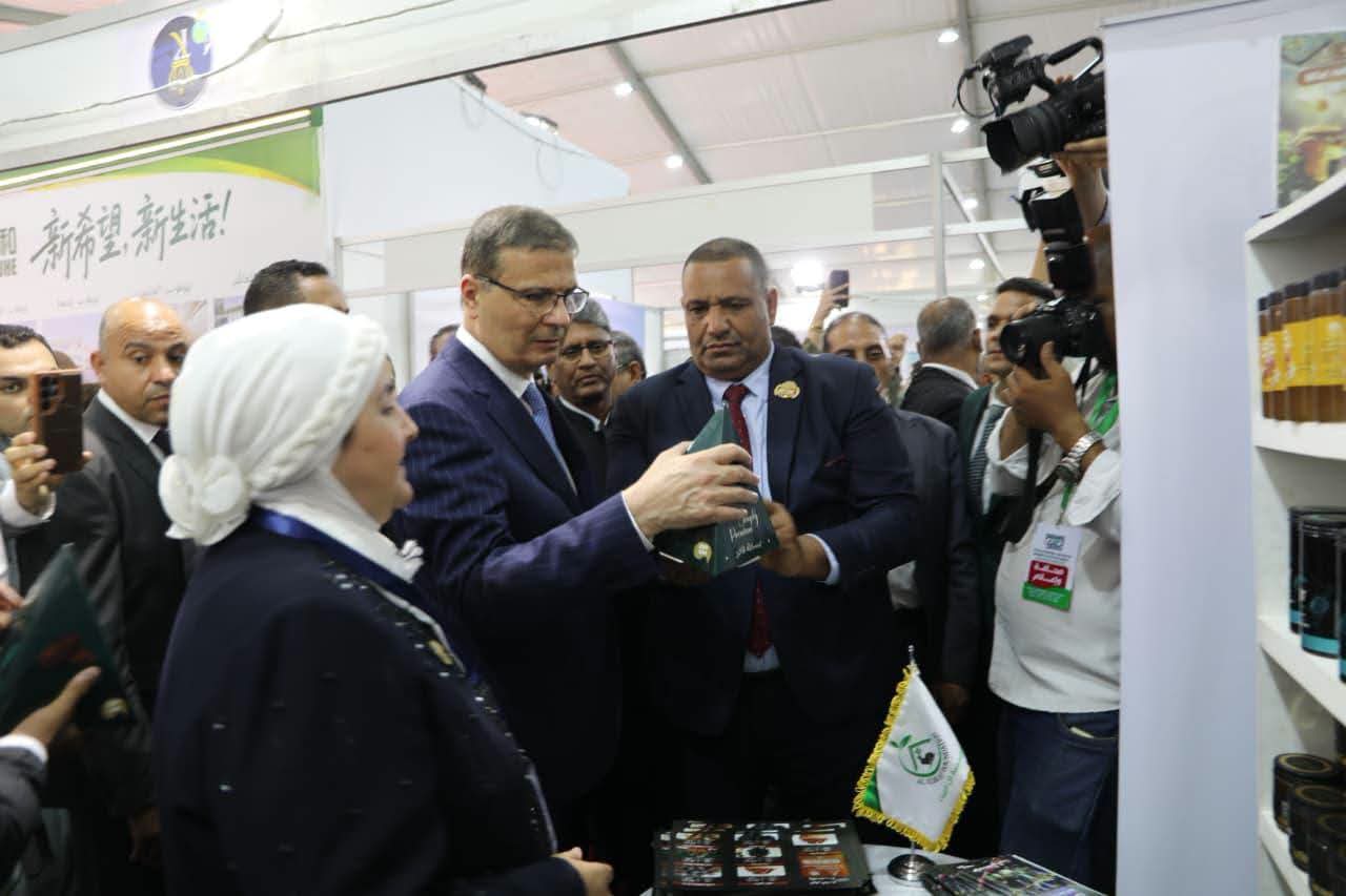 فاروق يفتتح معرض مركز البحوث الزراعية الثاني: فرصة مهمة لتبادل الخبرات بين الباحثين والخبراء والمستثمرين