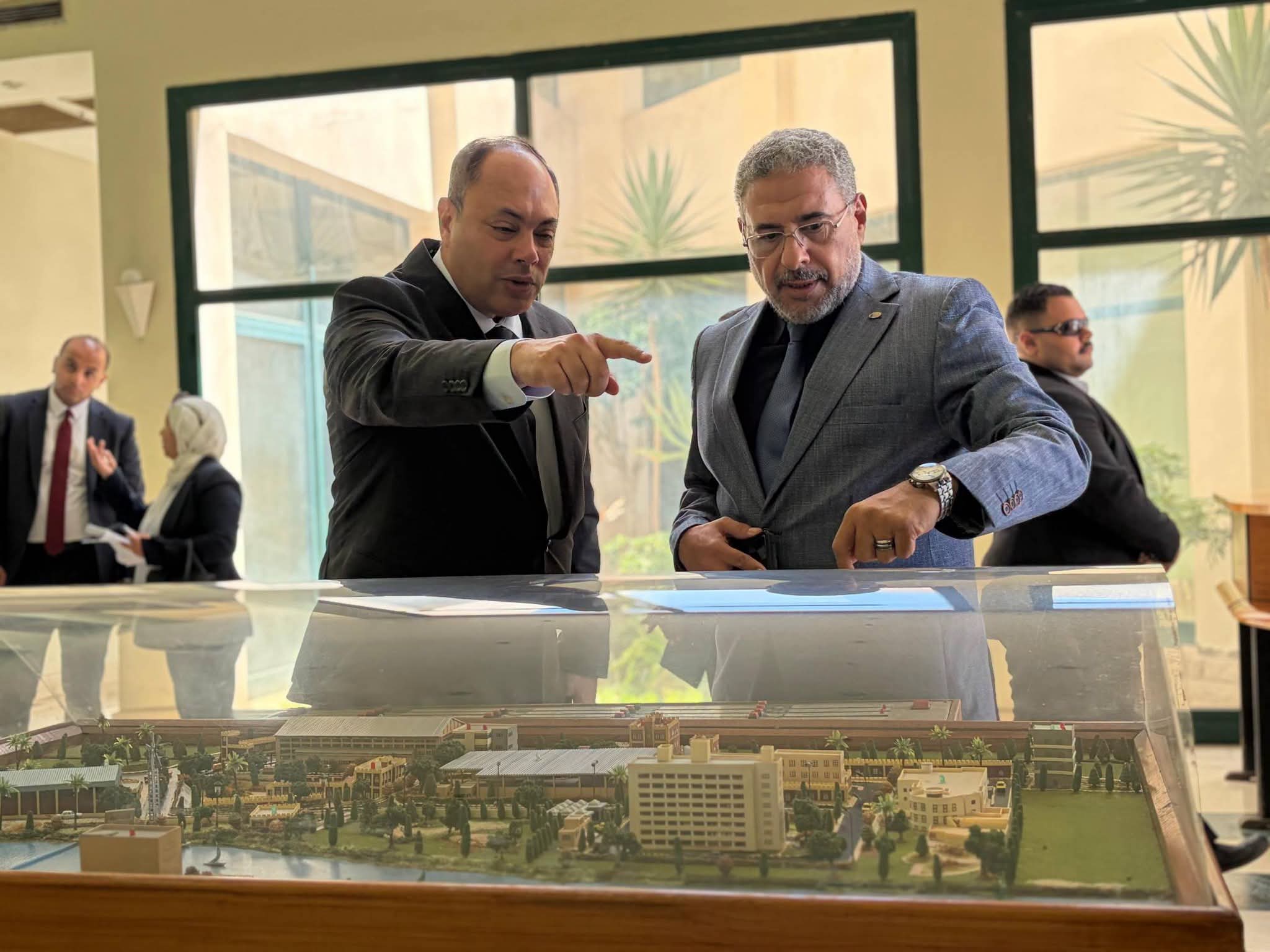 تنمية الصعيد يزور المركز القومي لبحوث المياه لبحث سبل التعاون ودعم المشروعات الزراعية