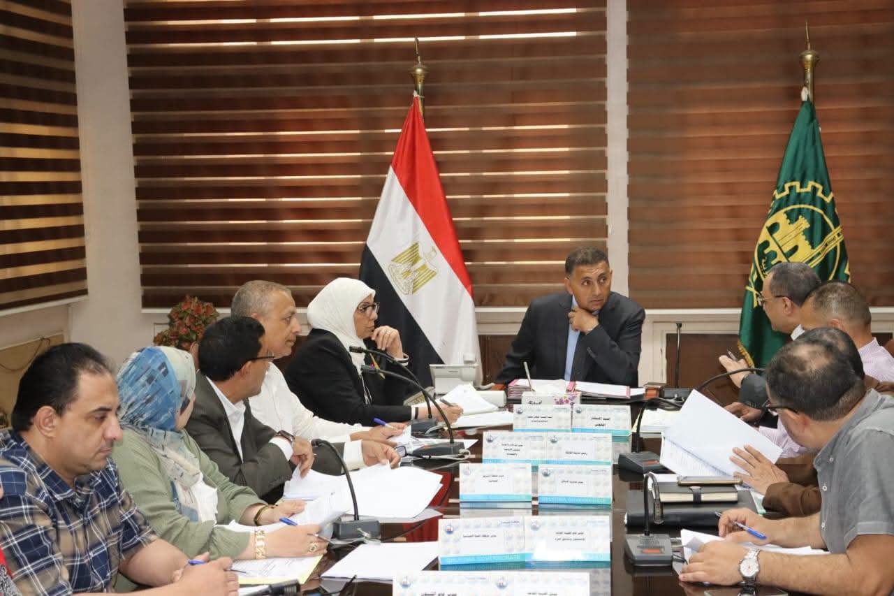 محافظ القليوبية يترأس اجتماع مجلس إدارة المناطق الصناعية لبحث طلبات المستثمرين