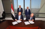 وزيرا النقل والطيران يشهدان توقيع بروتوكول رفع كفاءة وصيانة الممرات الرئيسية والخدمية والطرق الداخلية بالمطارات