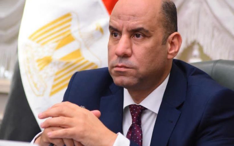 رداد يتابع حادث انقلاب سيارة تقل عمالًا بالمنيا.. ويقدم العزاء لأسرة المتوفي ويتمنى الشفاء للمصابين