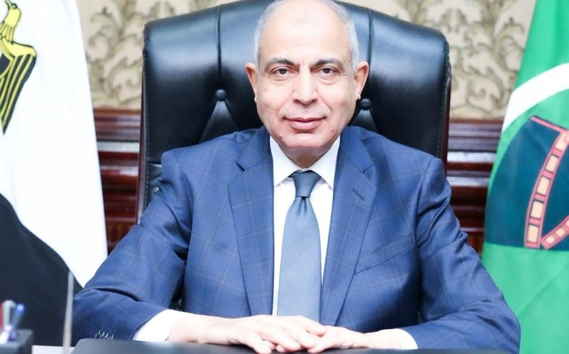 محافظ المنيا يعلن خفض الحد الأدنى للقبول بعدد من مدارس التمريض إلى 265 درجة