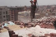 محافظ القاهرة يضرب بـ 