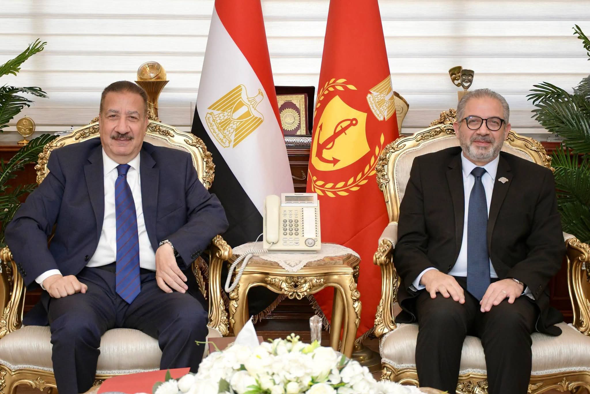 الصحي الشامل يبحث مع محافظ بورسعيد تعزيز التعاون لدعم المنظومة.. والاتفاق على مد الكشف الطبي المدرسي حتى 30 سبتمبر