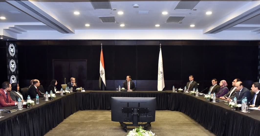 عوض: قريبًا.. الإطلاق الرسمي لمنصة شكاوى المستثمرين