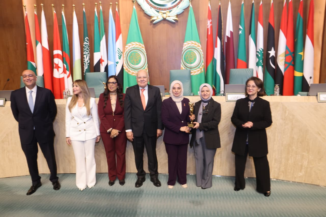 منح السفيرة فوزية بنت عبد الله زينل جائزة المرأة العربية للمسؤولية المجتمعية لعام 2026