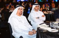 سفير الإمارات يشارك في حلقة نقاشية حول الاستثمار السياحي في مصر
